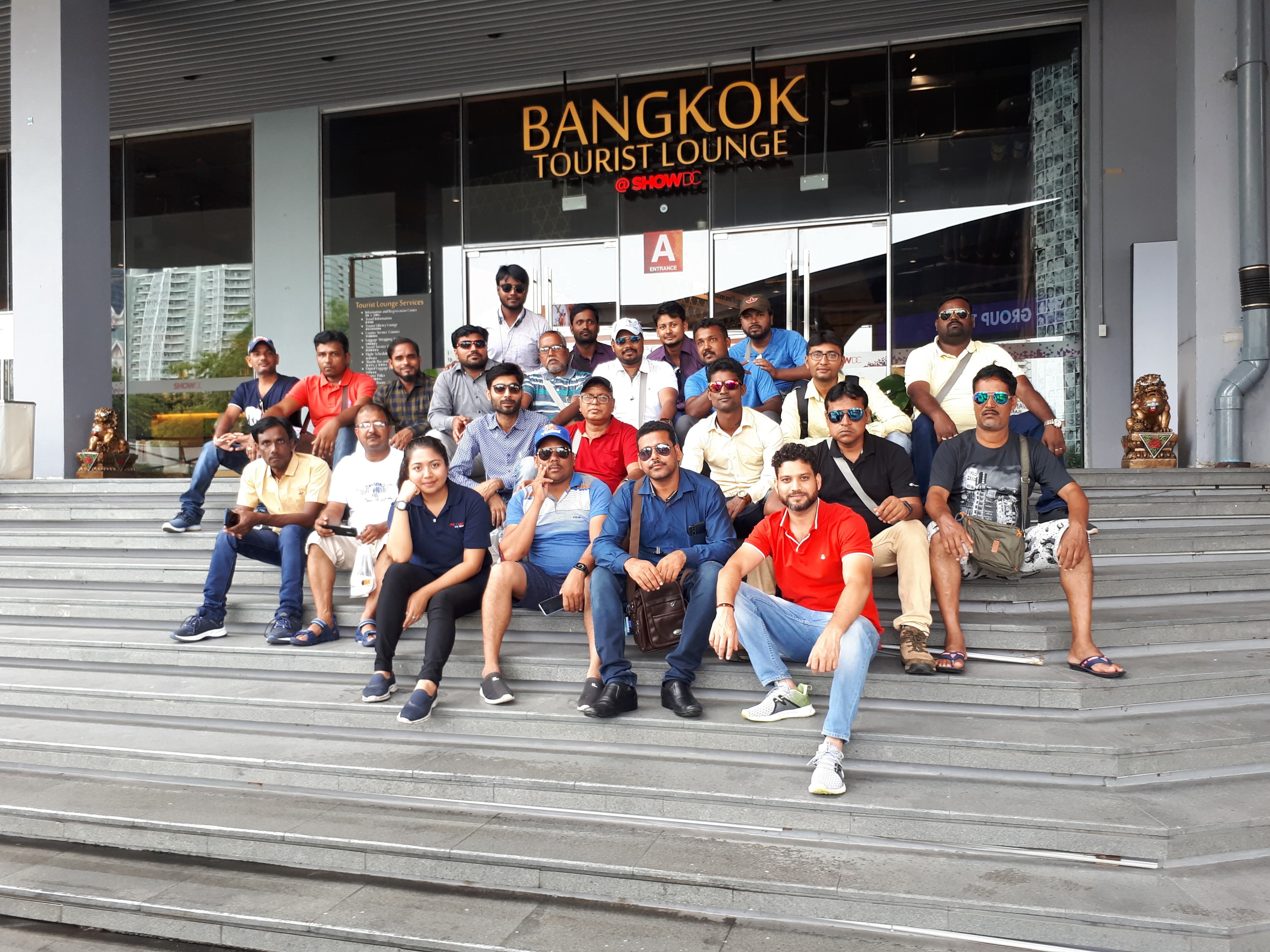 40 pax tractor company group at Bangkok Tourist Lounge, Thailand